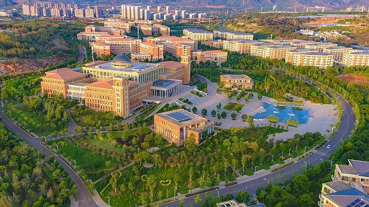 云南大學是211嗎?企業認可度高嗎?什么專業最好?宿舍條件如何