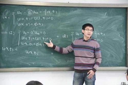 男生適合讀師范大學(xué)嗎前途如何?選師范大學(xué)在其他省容易就業(yè)嗎