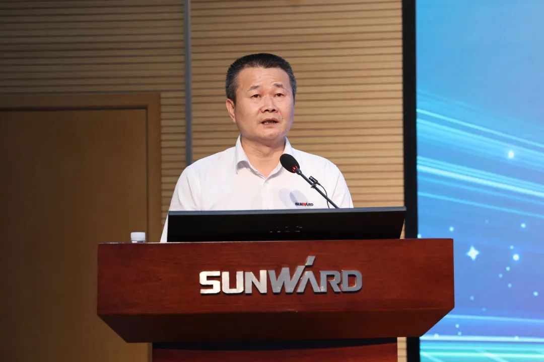 凝心聚力奮力拼搏，向高質量發展交出精彩答卷！山河智能召開全體干部大會
