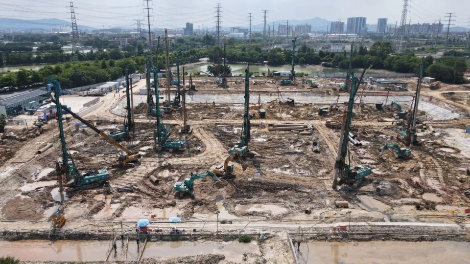 近20臺“山河綠”裝備實力集結，助力廣佛西環工程建設跑出“加速度”
